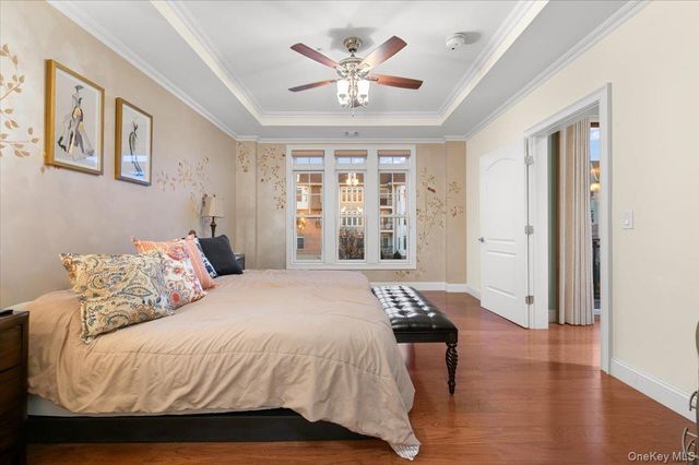 365 Trotting Lane, Westbury, NY 11590