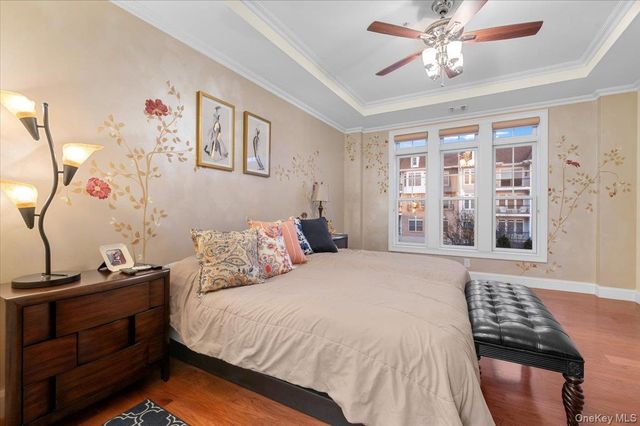 365 Trotting Lane, Westbury, NY 11590