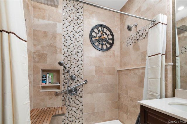 365 Trotting Lane, Westbury, NY 11590