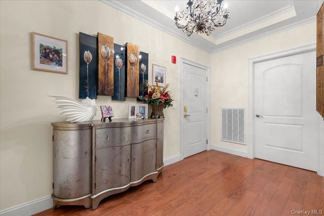 365 Trotting Lane, Westbury, NY 11590