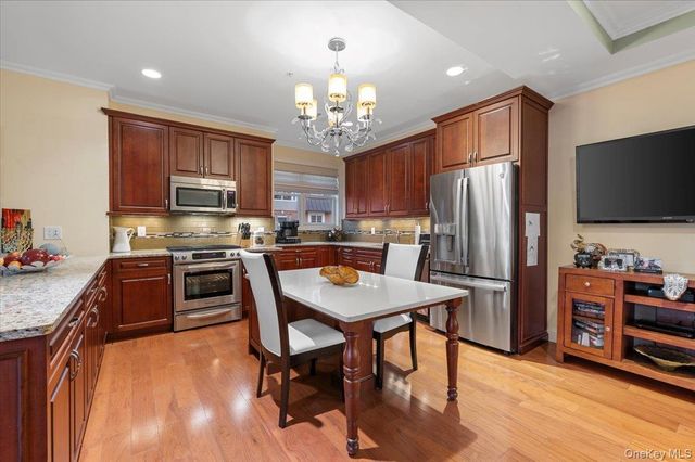 365 Trotting Lane, Westbury, NY 11590