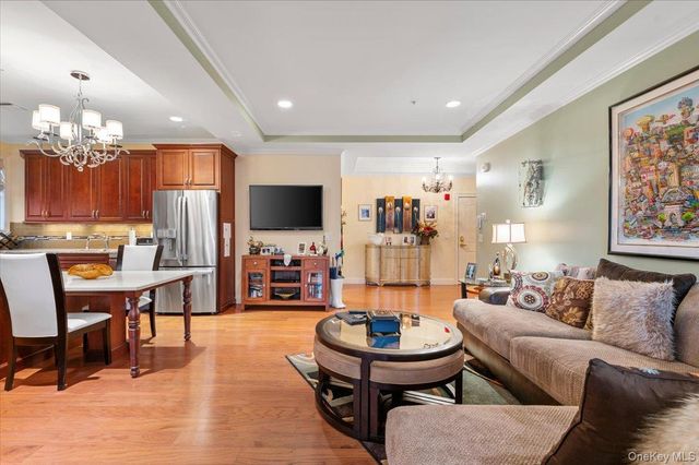 365 Trotting Lane, Westbury, NY 11590