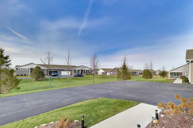 6322 Maple Glen Drive, Wonder Lake, IL 60097
