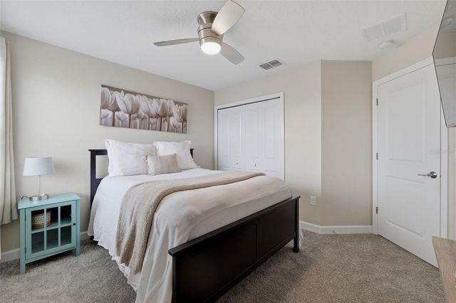 1099 TRAPPERS TRAIL LOOP, Davenport, FL 33896