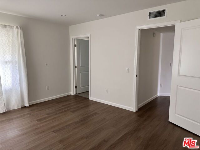 4770 Edgewood, Los Angeles, CA 90019