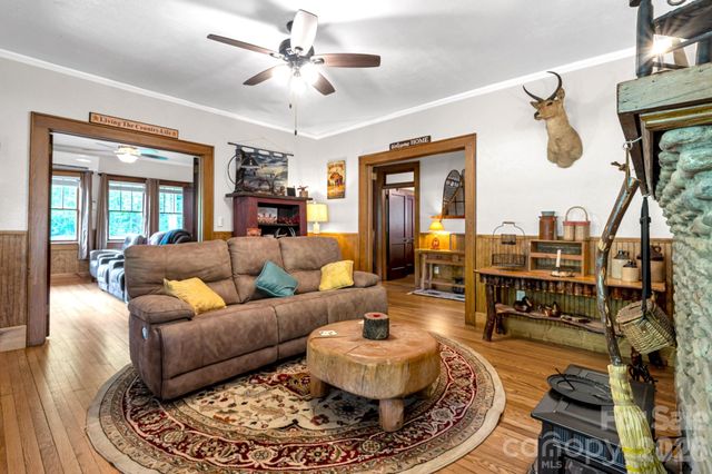 2355 Soco Road, Maggie Valley, NC 28751