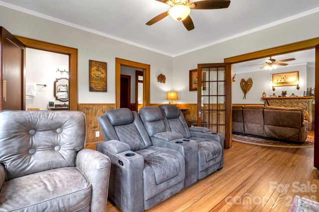 2355 Soco Road, Maggie Valley, NC 28751