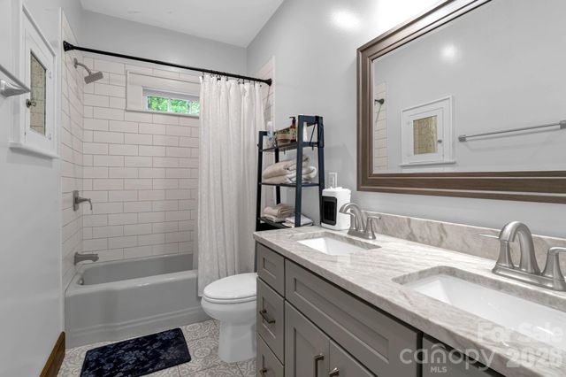 2355 Soco Road, Maggie Valley, NC 28751