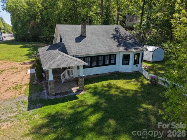 2355 Soco Road, Maggie Valley, NC 28751