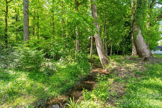 2355 Soco Road, Maggie Valley, NC 28751