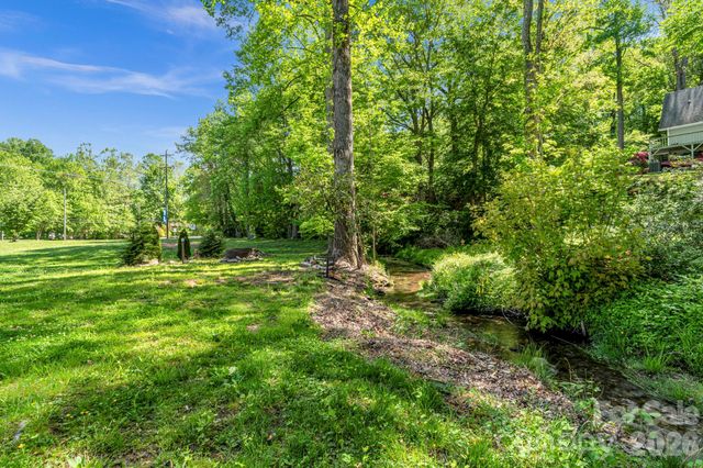 2355 Soco Road, Maggie Valley, NC 28751