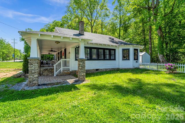 2355 Soco Road, Maggie Valley, NC 28751