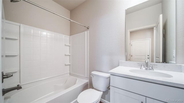 28671 E 4th Place, Watkins, CO 80137