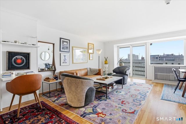 100 York Street 9C, New Haven, CT 06511