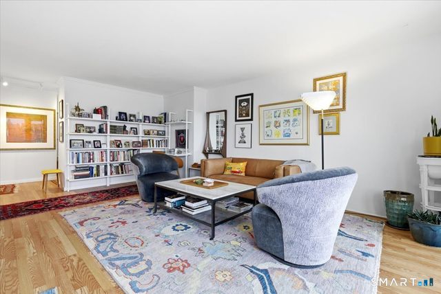 100 York Street 9C, New Haven, CT 06511