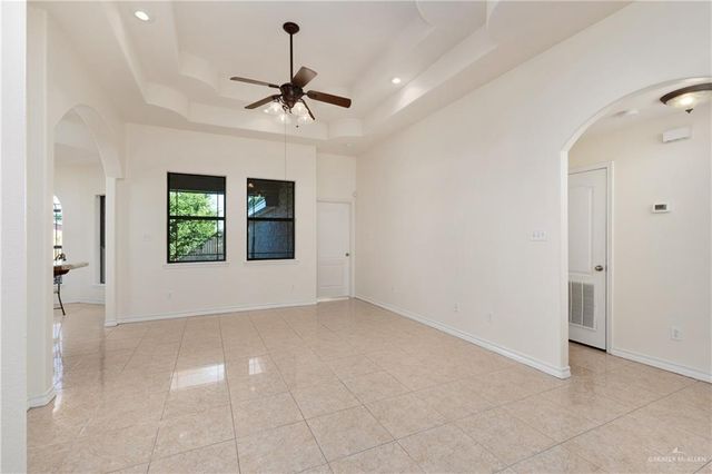 1502 N Popotillo Avenue, Edinburg, TX 78541