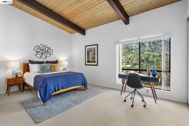19100 Crest Ave 66, Castro Valley, CA 94546