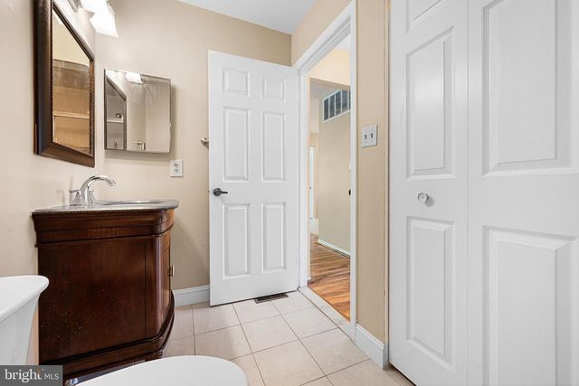 2A JOHN TYLER CT, Monroe Township, NJ 08831