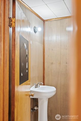 6222 S Warner Street, Tacoma, WA 98409