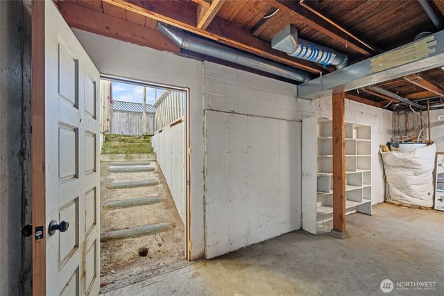 6222 S Warner Street, Tacoma, WA 98409