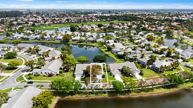 7825 Aberdeen Lakes Drive, Boynton Beach, FL 33472