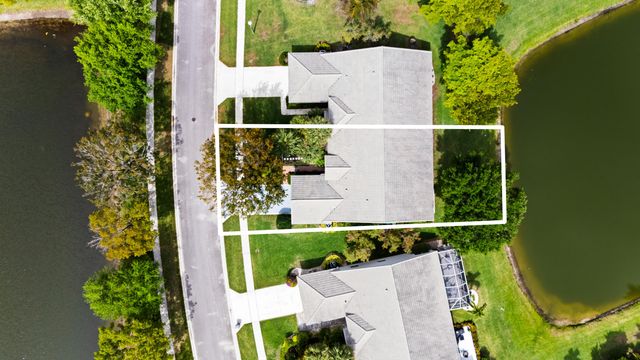 7825 Aberdeen Lakes Drive, Boynton Beach, FL 33472