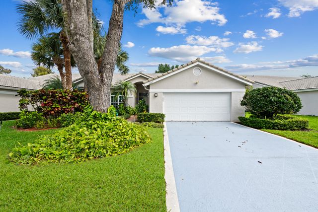 7825 Aberdeen Lakes Drive, Boynton Beach, FL 33472