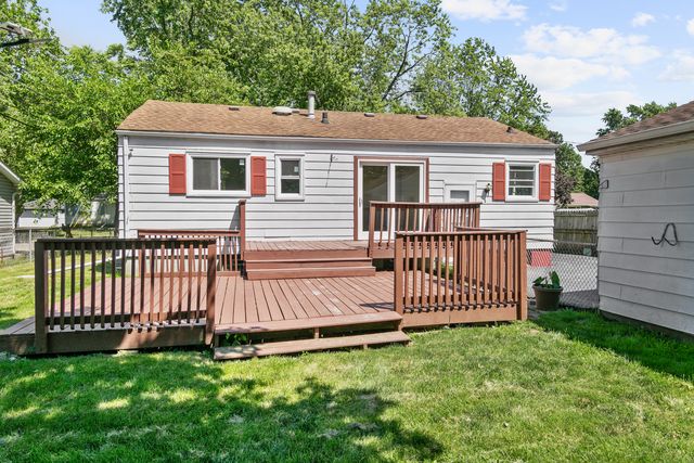 2110 Delaware Road, Waukegan, IL 60087