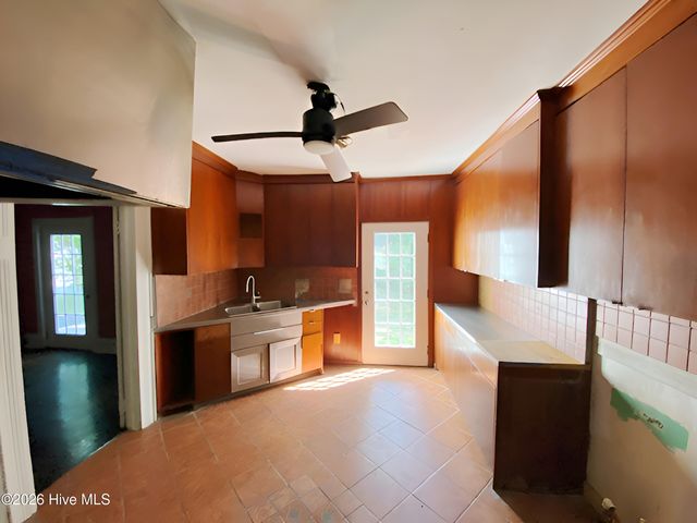 301 S Wilson Street, Fremont, NC 27830
