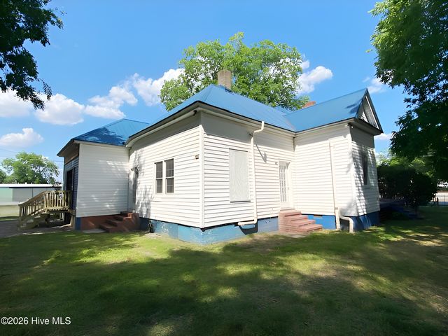301 S Wilson Street, Fremont, NC 27830