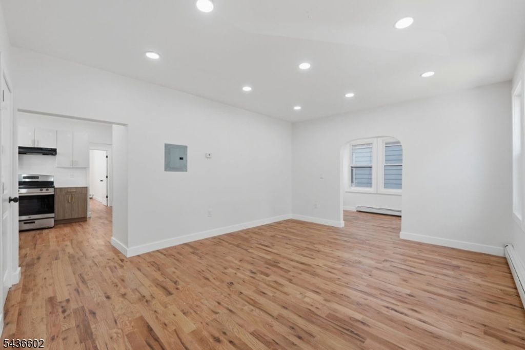 203 Hansbury Ave, Newark City, NJ 07112 — photo 5