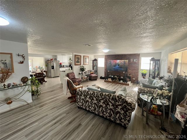 9248 S 40th Street W, Oktaha, OK 74450