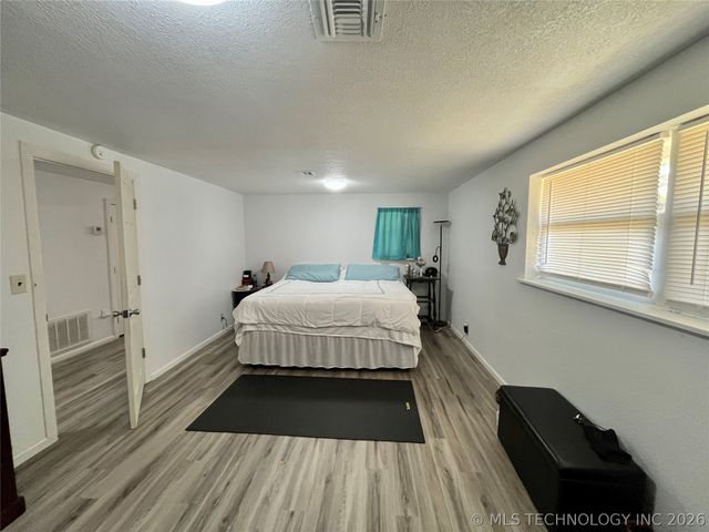 9248 S 40th Street W, Oktaha, OK 74450