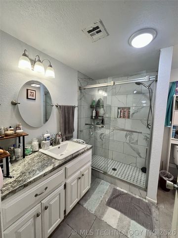 9248 S 40th Street W, Oktaha, OK 74450