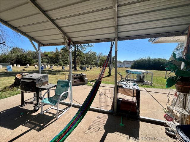 9248 S 40th Street W, Oktaha, OK 74450