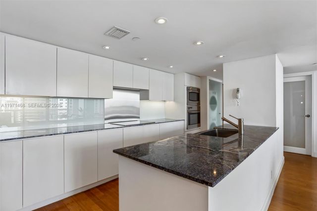1717 N Bayshore Drive A2740, Miami, FL 33132