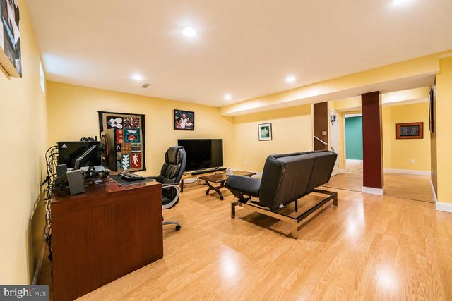 309 TREEMONT WAY, Rockville, MD 20850