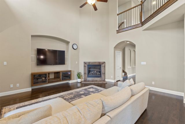 402 San Marcos Drive, Irving, TX 75039