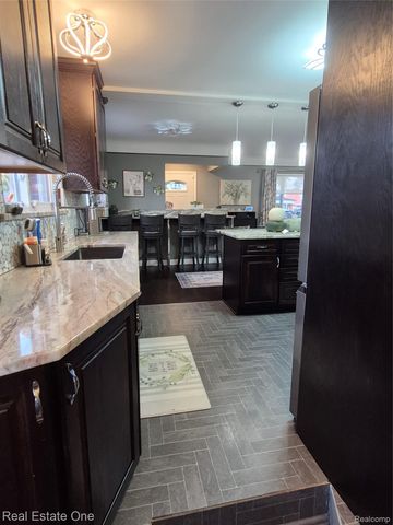 8312 Ziegler Street, Taylor, MI 48180