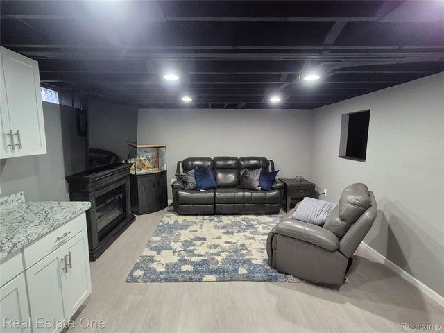 8312 Ziegler Street, Taylor, MI 48180