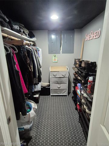 8312 Ziegler Street, Taylor, MI 48180