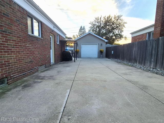 8312 Ziegler Street, Taylor, MI 48180