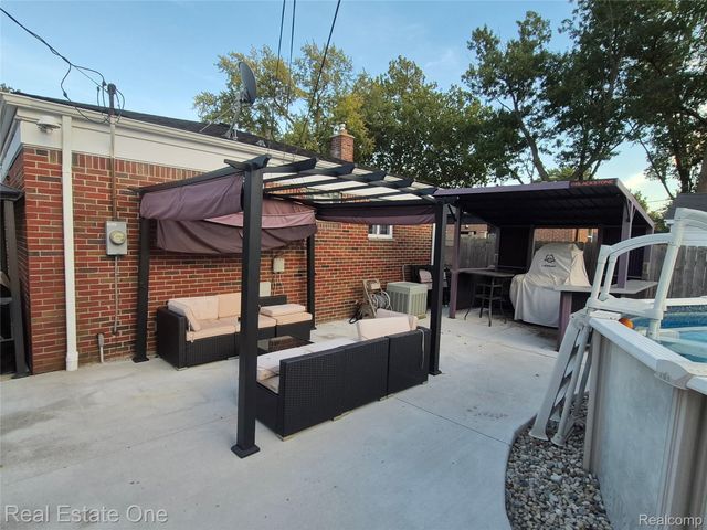 8312 Ziegler Street, Taylor, MI 48180