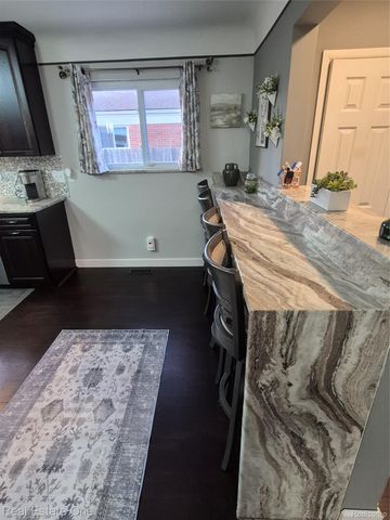8312 Ziegler Street, Taylor, MI 48180