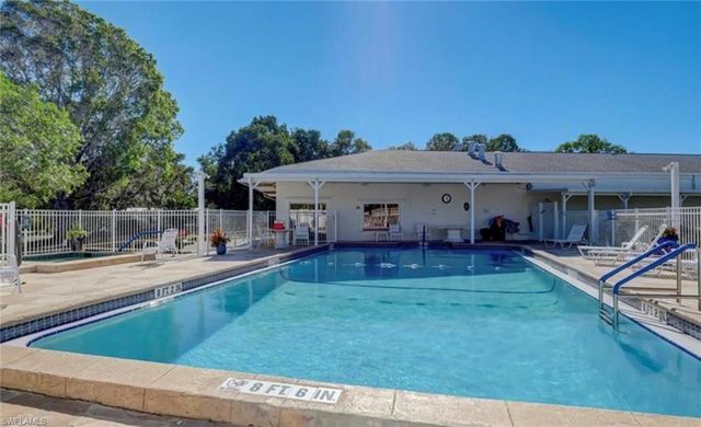 471 Palm DR # 310, Naples, FL 34114