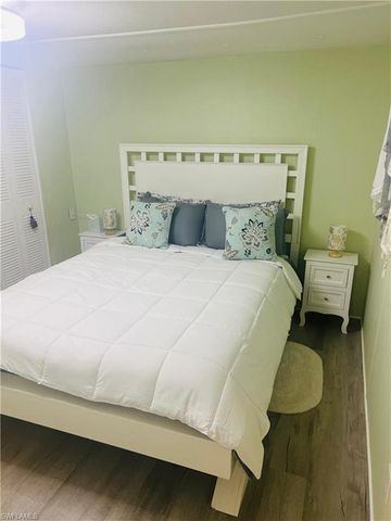 471 Palm DR # 310, Naples, FL 34114