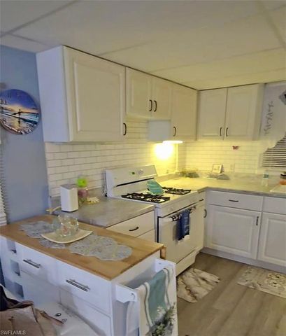 471 Palm DR # 310, Naples, FL 34114