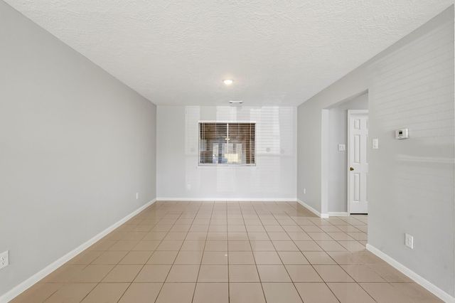 5815 Red River Drive, Dickinson, TX 77539