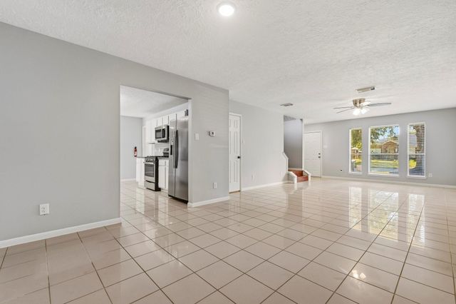 5815 Red River Drive, Dickinson, TX 77539