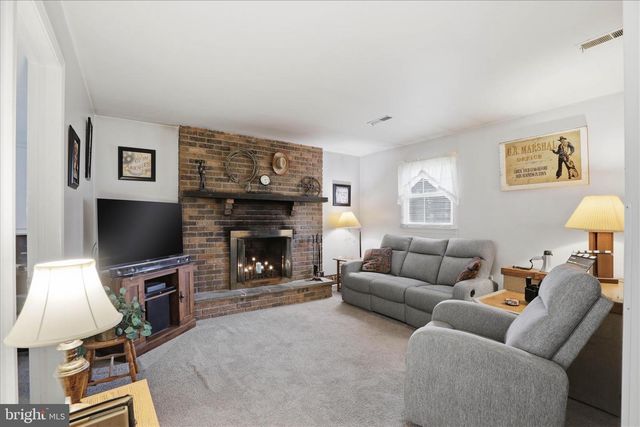 3137 WOODRIDGE DR, Landisville, PA 17538